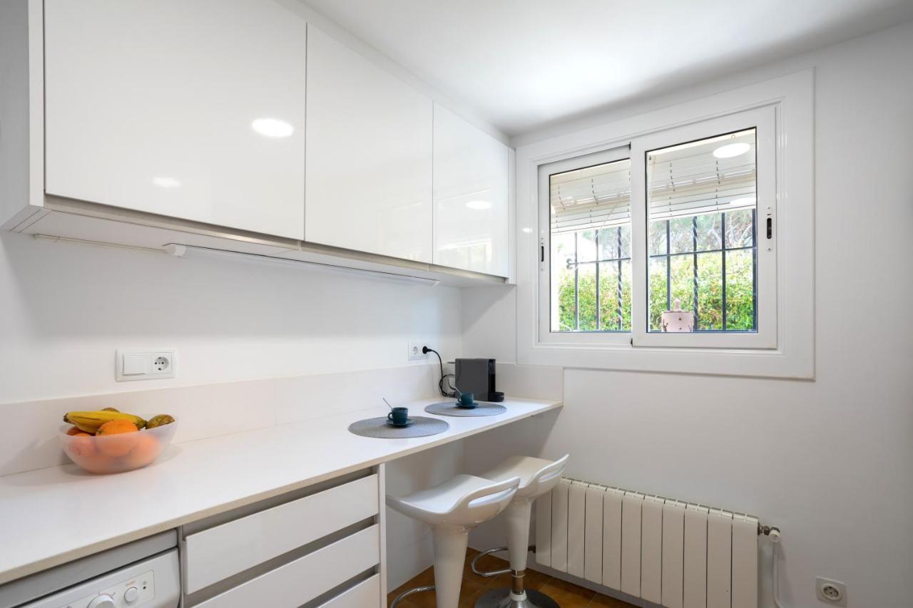 Bonita Casa Adosada Con Jardin Privado Y Piscina Comunitaria Calella De Palafrugell Exterior foto
