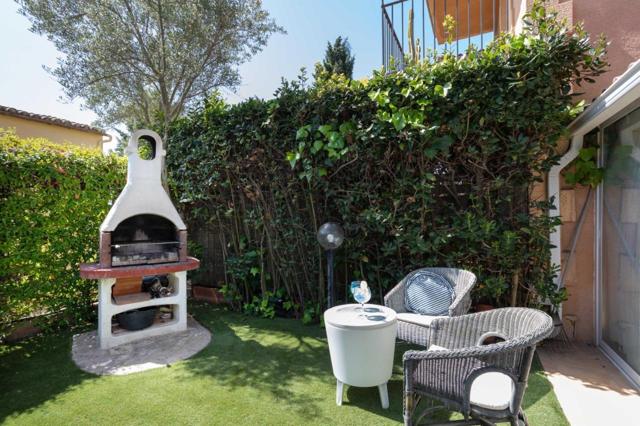 Bonita Casa Adosada Con Jardin Privado Y Piscina Comunitaria Calella De Palafrugell Exterior foto